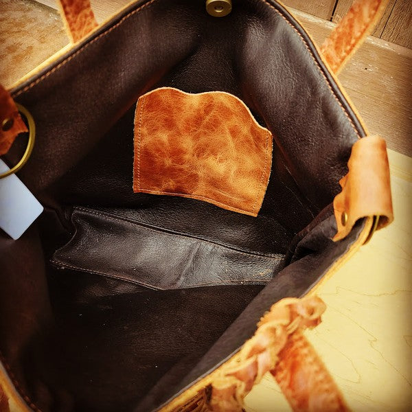 Tejas Bucket Handbag with Brown Laredo Accent
